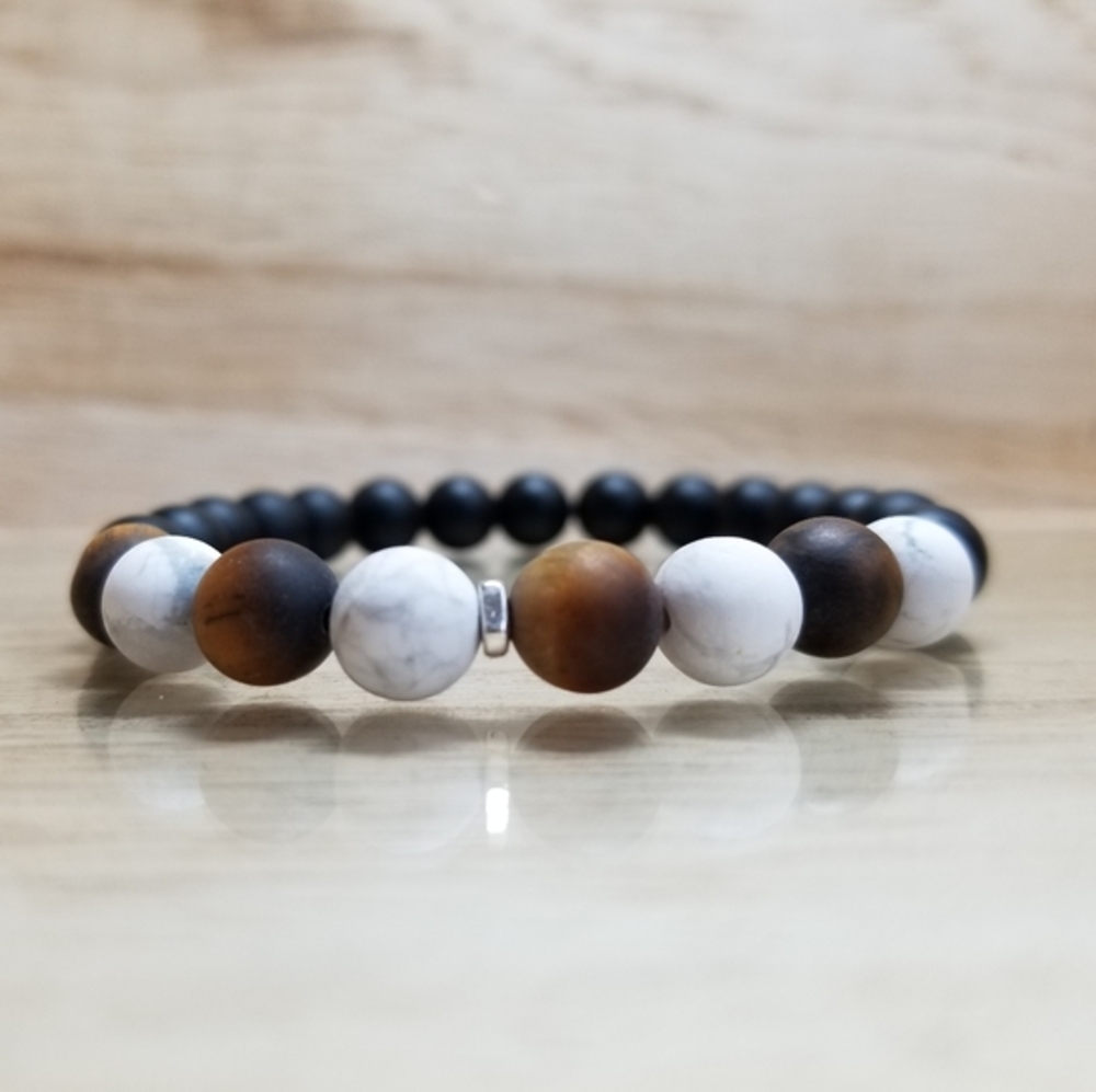 Black Onyx, Tiger Eye & Howlite Beaded Bracelet